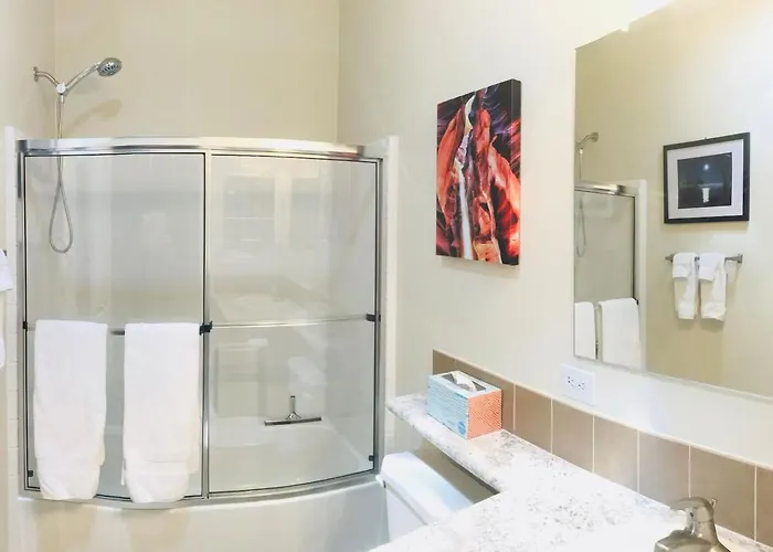 Antelopecanyonhouse W View Offering Deals For Two Couples Pets Okay *