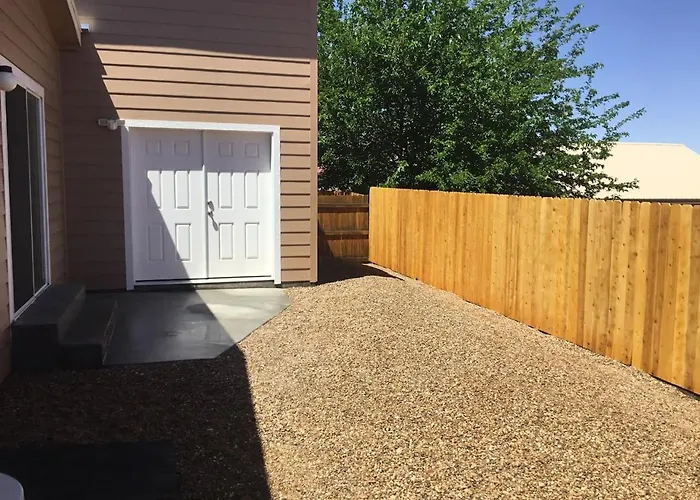 Antelopecanyonhouse W View Offering Deals For Two Couples Pets Okay Holiday home